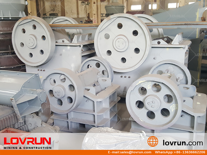 When the jaw crusher equipment returns material, it should be stopped for inspection